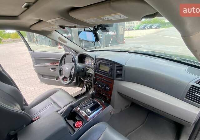 Сірий Джип Grand Cherokee, об'ємом двигуна 2.99 л та пробігом 315 тис. км за 10500 $, фото 9 на Automoto.ua