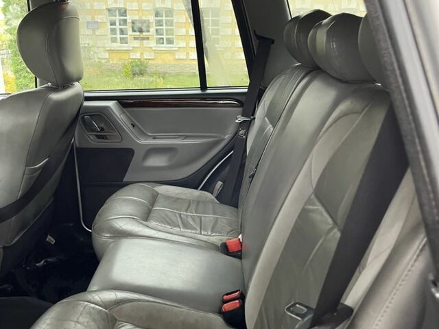 Сірий Джип Grand Cherokee, об'ємом двигуна 2.7 л та пробігом 355 тис. км за 5350 $, фото 7 на Automoto.ua