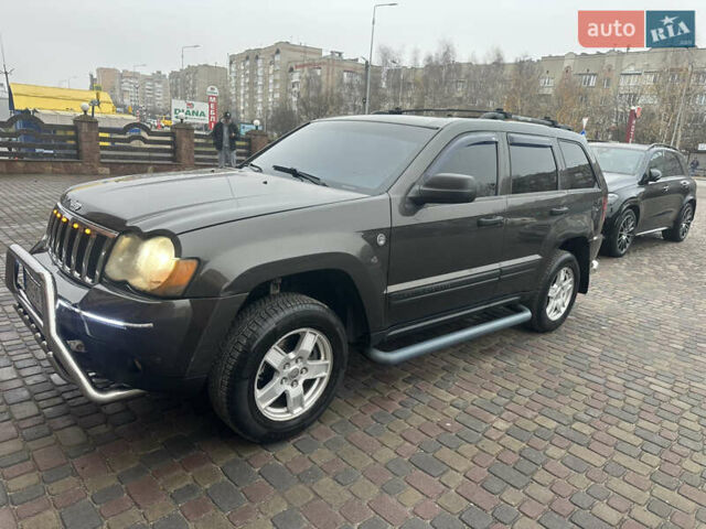 Серый Джип Гранд Чероки, объемом двигателя 4.7 л и пробегом 190 тыс. км за 8777 $, фото 1 на Automoto.ua