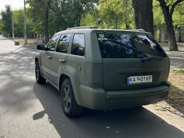 Джип Grand Cherokee 2005 у Краматорске на Automoto.ua Сірий Джип Grand Cherokee, об'ємом двигуна 3 л та пробігом 348 тис. км за 7500 $, фото 4 на Automoto.ua