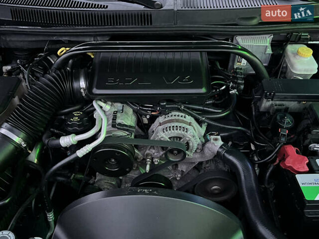 Серый Джип Гранд Чероки, объемом двигателя 3.7 л и пробегом 268 тыс. км за 6600 $, фото 53 на Automoto.ua