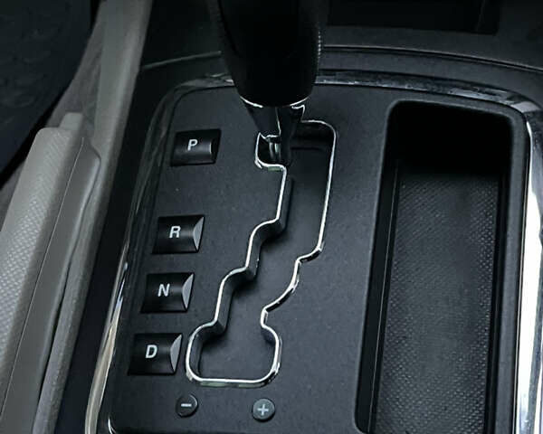 Серый Джип Гранд Чероки, объемом двигателя 3.7 л и пробегом 268 тыс. км за 6600 $, фото 39 на Automoto.ua