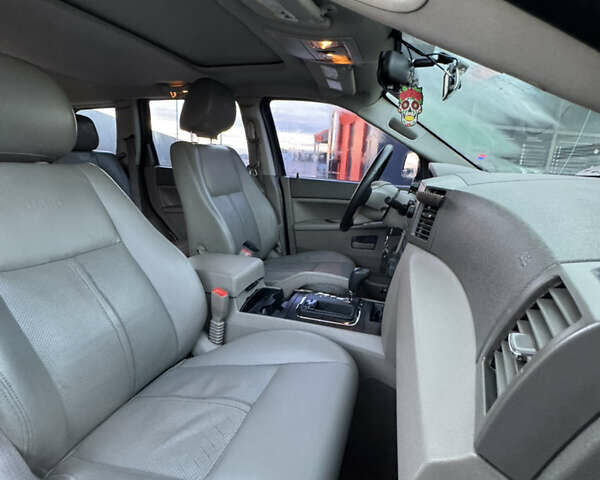 Сірий Джип Grand Cherokee, об'ємом двигуна 2.99 л та пробігом 195 тис. км за 10500 $, фото 11 на Automoto.ua