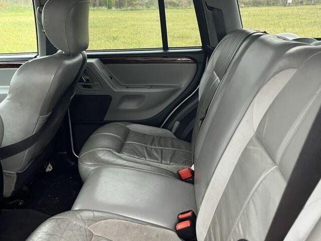 Серый Джип Гранд Чероки, объемом двигателя 2.7 л и пробегом 370 тыс. км за 5100 $, фото 10 на Automoto.ua