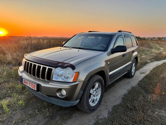 Сірий Джип Grand Cherokee, об'ємом двигуна 3 л та пробігом 400 тис. км за 5000 $, фото 1 на Automoto.ua
