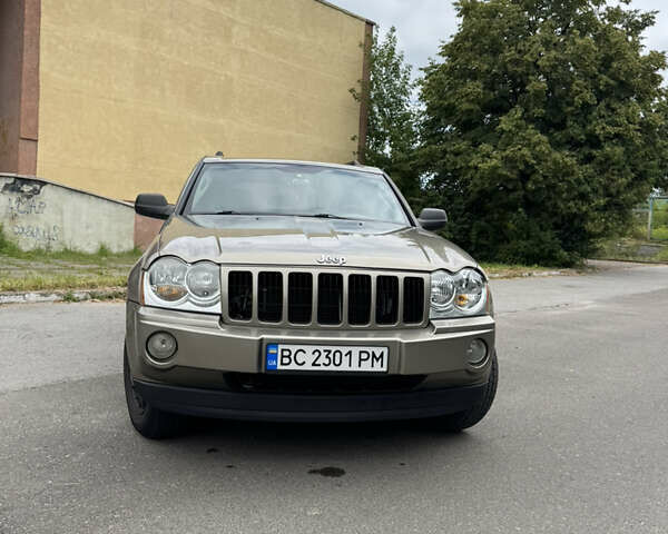 Серый Джип Гранд Чероки, объемом двигателя 2.99 л и пробегом 190 тыс. км за 10700 $, фото 3 на Automoto.ua