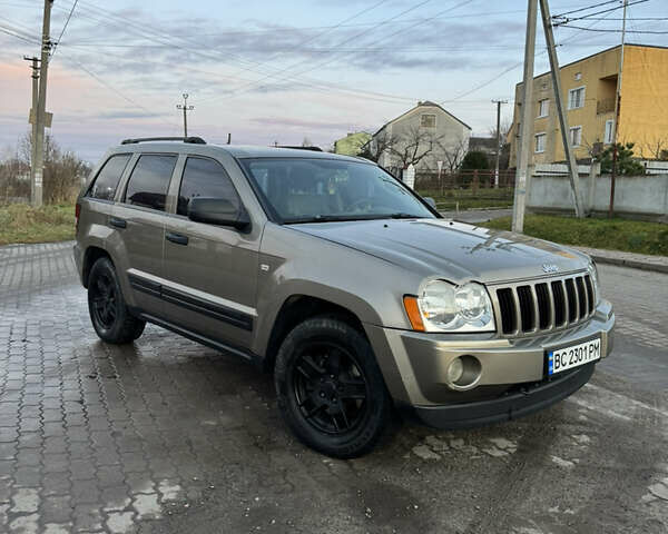 Сірий Джип Grand Cherokee, об'ємом двигуна 2.99 л та пробігом 195 тис. км за 10500 $, фото 6 на Automoto.ua
