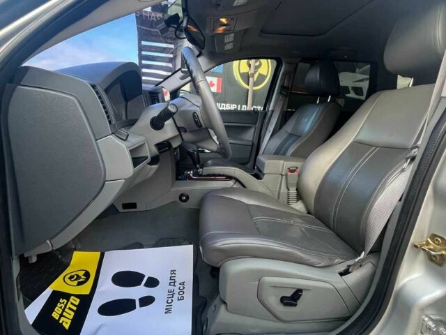 Серый Джип Гранд Чероки, объемом двигателя 5.7 л и пробегом 244 тыс. км за 9200 $, фото 15 на Automoto.ua