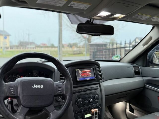 Серый Джип Гранд Чероки, объемом двигателя 3 л и пробегом 290 тыс. км за 3200 $, фото 6 на Automoto.ua