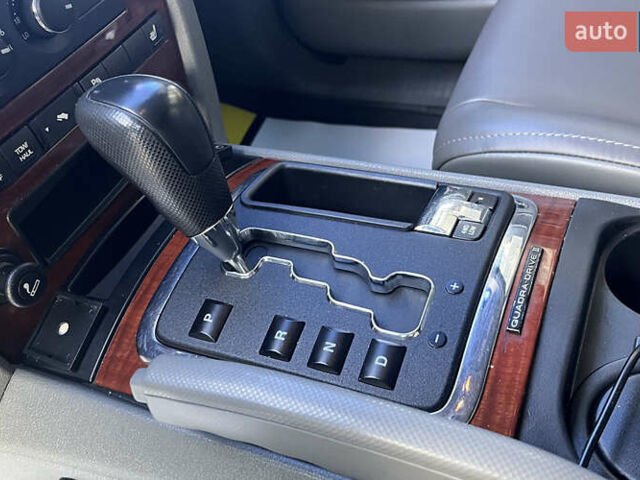 Серый Джип Гранд Чероки, объемом двигателя 5.65 л и пробегом 244 тыс. км за 9200 $, фото 13 на Automoto.ua