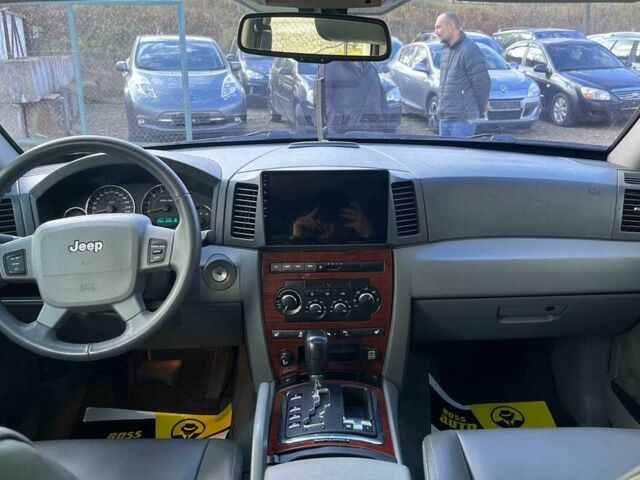 Серый Джип Гранд Чероки, объемом двигателя 5.7 л и пробегом 244 тыс. км за 9200 $, фото 8 на Automoto.ua