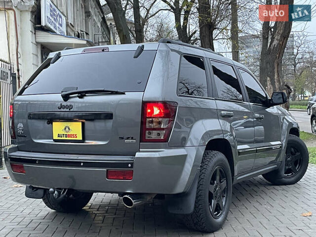 Серый Джип Гранд Чероки, объемом двигателя 5.7 л и пробегом 205 тыс. км за 11999 $, фото 5 на Automoto.ua