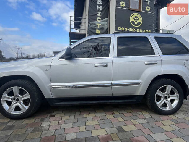 Серый Джип Гранд Чероки, объемом двигателя 5.65 л и пробегом 244 тыс. км за 9200 $, фото 3 на Automoto.ua