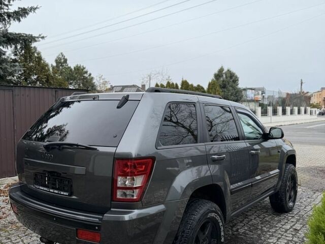 Серый Джип Гранд Чероки, объемом двигателя 3 л и пробегом 290 тыс. км за 3200 $, фото 3 на Automoto.ua