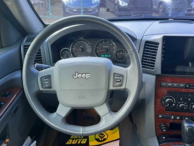 Серый Джип Гранд Чероки, объемом двигателя 5.7 л и пробегом 244 тыс. км за 9200 $, фото 10 на Automoto.ua