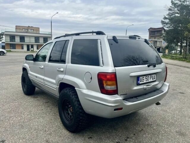 Сірий Джип Grand Cherokee, об'ємом двигуна 0 л та пробігом 233 тис. км за 3200 $, фото 3 на Automoto.ua