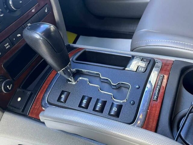 Серый Джип Гранд Чероки, объемом двигателя 5.7 л и пробегом 244 тыс. км за 9200 $, фото 13 на Automoto.ua