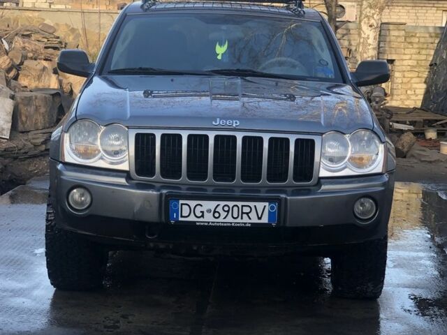Сірий Джип Grand Cherokee, об'ємом двигуна 3 л та пробігом 220 тис. км за 6200 $, фото 1 на Automoto.ua