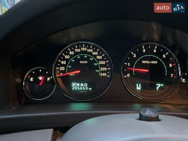 Сірий Джип Grand Cherokee, об'ємом двигуна 5.7 л та пробігом 205 тис. км за 11999 $, фото 19 на Automoto.ua