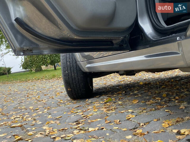 Джип Grand Cherokee 2006 у Житомирі на Automoto.ua Сірий Джип Grand Cherokee, об'ємом двигуна 3 л та пробігом 243 тис. км за 9999 $, фото 50 на Automoto.ua