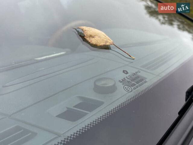 Джип Grand Cherokee 2006 у Житомирі на Automoto.ua Сірий Джип Grand Cherokee, об'ємом двигуна 3 л та пробігом 243 тис. км за 9999 $, фото 48 на Automoto.ua