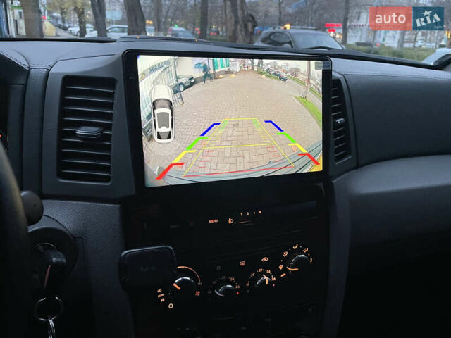 Сірий Джип Grand Cherokee, об'ємом двигуна 5.7 л та пробігом 205 тис. км за 11999 $, фото 15 на Automoto.ua