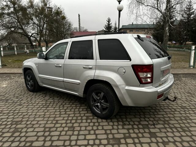 Серый Джип Гранд Чероки, объемом двигателя 3 л и пробегом 530 тыс. км за 5400 $, фото 2 на Automoto.ua