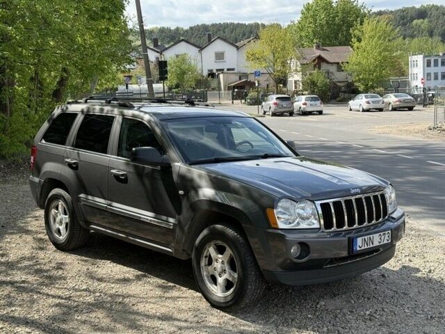 Сірий Джип Grand Cherokee, об'ємом двигуна 3 л та пробігом 270 тис. км за 3500 $, фото 1 на Automoto.ua