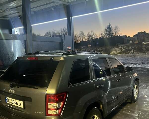 Серый Джип Гранд Чероки, объемом двигателя 2.99 л и пробегом 260 тыс. км за 9200 $, фото 7 на Automoto.ua