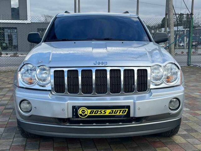 Серый Джип Гранд Чероки, объемом двигателя 5.7 л и пробегом 244 тыс. км за 9200 $, фото 1 на Automoto.ua