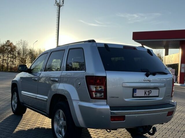 Сірий Джип Grand Cherokee, об'ємом двигуна 3 л та пробігом 350 тис. км за 10500 $, фото 1 на Automoto.ua