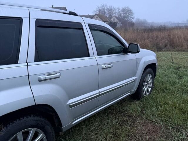 Серый Джип Гранд Чероки, объемом двигателя 3 л и пробегом 262 тыс. км за 5500 $, фото 7 на Automoto.ua