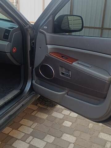 Сірий Джип Grand Cherokee, об'ємом двигуна 2.99 л та пробігом 317 тис. км за 10800 $, фото 7 на Automoto.ua