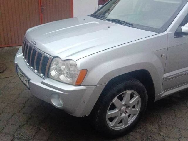 Серый Джип Гранд Чероки, объемом двигателя 3 л и пробегом 480 тыс. км за 8900 $, фото 3 на Automoto.ua