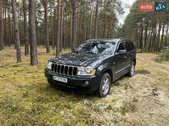 Серый Джип Гранд Чероки, объемом двигателя 2.99 л и пробегом 350 тыс. км за 11000 $, фото 1 на Automoto.ua