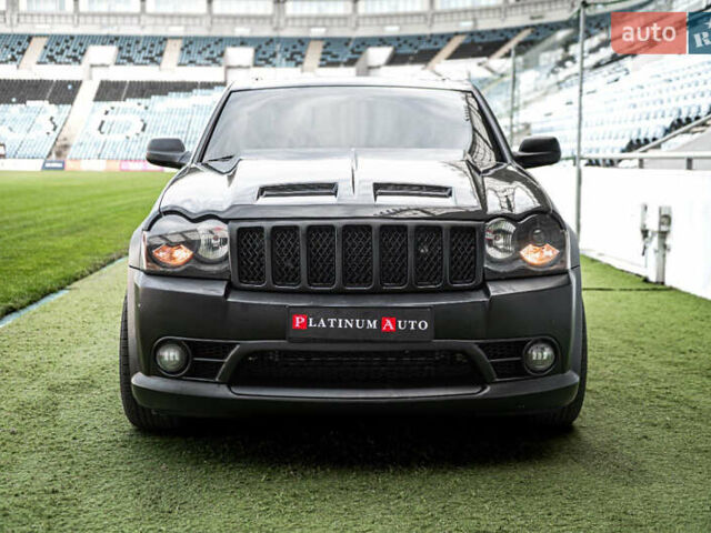 Серый Джип Гранд Чероки, объемом двигателя 6.06 л и пробегом 154 тыс. км за 15900 $, фото 6 на Automoto.ua