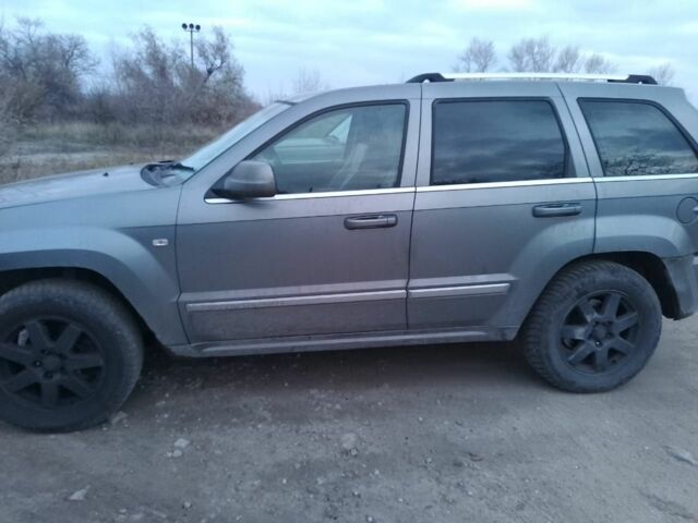 Сірий Джип Grand Cherokee, об'ємом двигуна 3 л та пробігом 238 тис. км за 5500 $, фото 2 на Automoto.ua