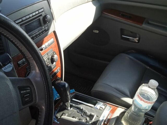 Сірий Джип Grand Cherokee, об'ємом двигуна 3 л та пробігом 216 тис. км за 10500 $, фото 3 на Automoto.ua