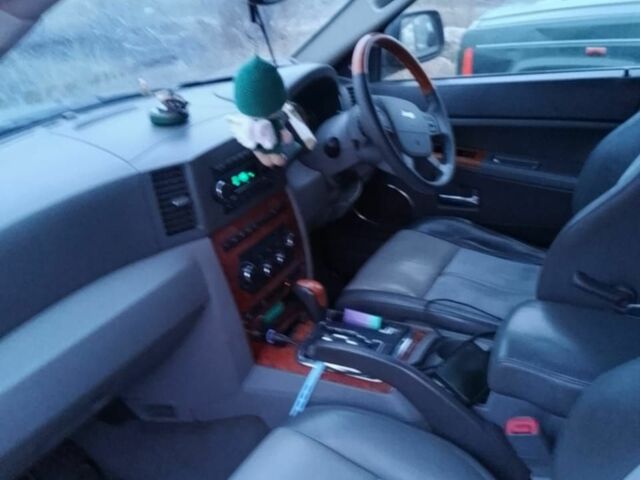 Сірий Джип Grand Cherokee, об'ємом двигуна 3 л та пробігом 238 тис. км за 5500 $, фото 3 на Automoto.ua