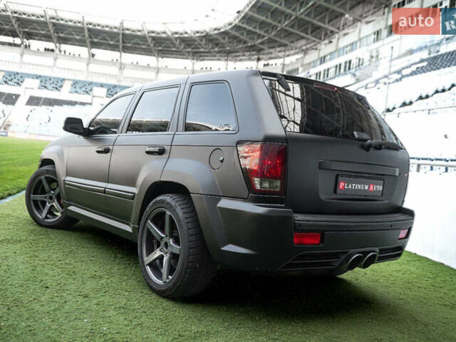 Серый Джип Гранд Чероки, объемом двигателя 6.06 л и пробегом 154 тыс. км за 14900 $, фото 69 на Automoto.ua