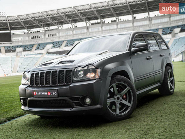 Серый Джип Гранд Чероки, объемом двигателя 6.06 л и пробегом 154 тыс. км за 15900 $, фото 7 на Automoto.ua
