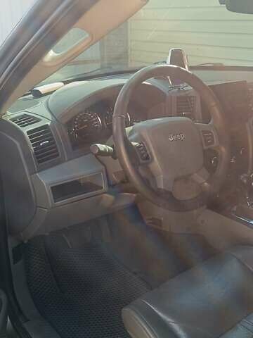 Сірий Джип Grand Cherokee, об'ємом двигуна 2.99 л та пробігом 317 тис. км за 10800 $, фото 13 на Automoto.ua