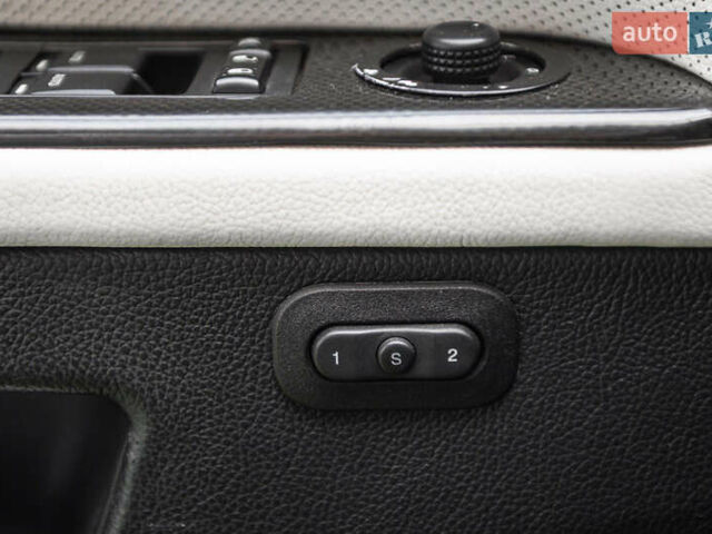 Серый Джип Гранд Чероки, объемом двигателя 6.06 л и пробегом 154 тыс. км за 15900 $, фото 47 на Automoto.ua