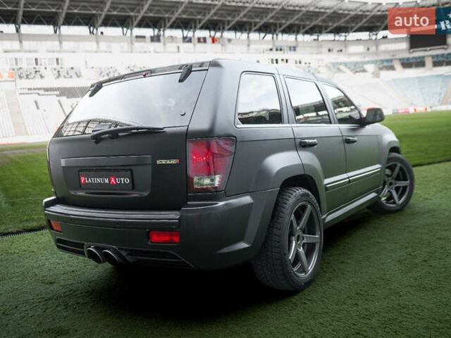 Серый Джип Гранд Чероки, объемом двигателя 6.06 л и пробегом 154 тыс. км за 14900 $, фото 63 на Automoto.ua