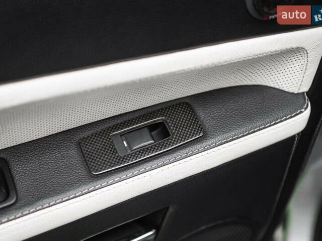 Серый Джип Гранд Чероки, объемом двигателя 6.06 л и пробегом 154 тыс. км за 15900 $, фото 49 на Automoto.ua