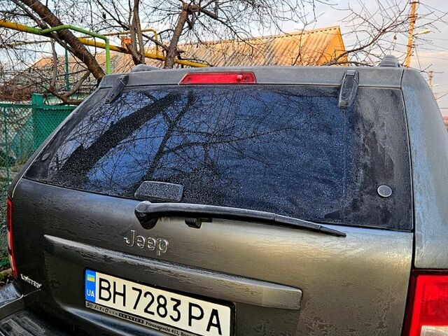 Серый Джип Гранд Чероки, объемом двигателя 3 л и пробегом 347 тыс. км за 9000 $, фото 3 на Automoto.ua