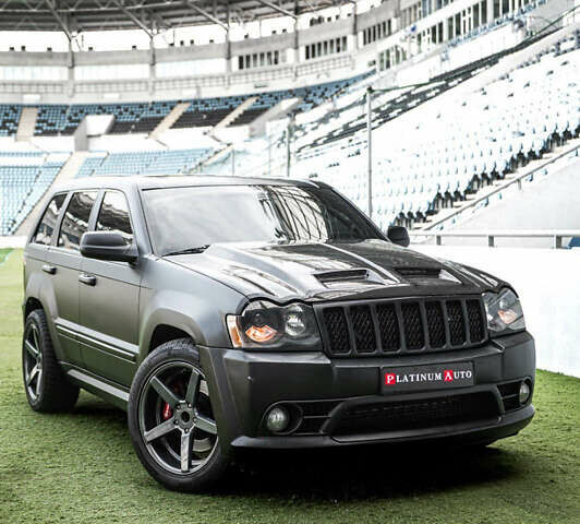 Серый Джип Гранд Чероки, объемом двигателя 6.06 л и пробегом 154 тыс. км за 14900 $, фото 10 на Automoto.ua