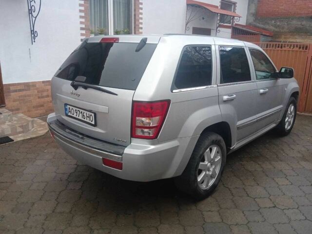 Серый Джип Гранд Чероки, объемом двигателя 3 л и пробегом 480 тыс. км за 8900 $, фото 2 на Automoto.ua