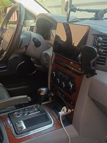 Сірий Джип Grand Cherokee, об'ємом двигуна 2.99 л та пробігом 317 тис. км за 10800 $, фото 9 на Automoto.ua