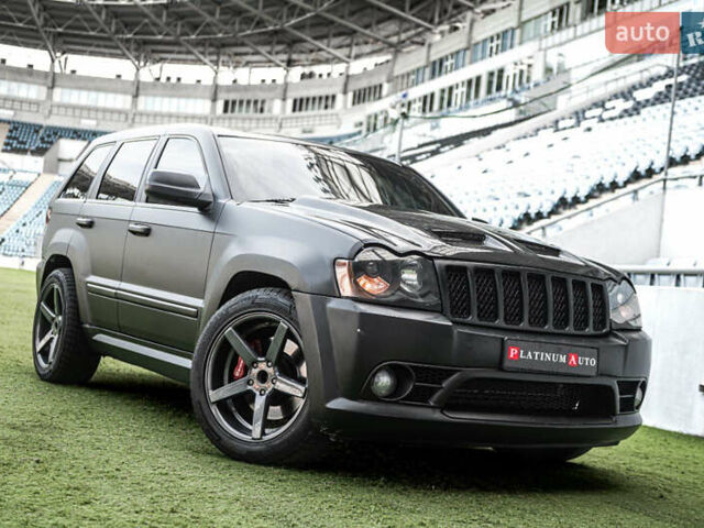 Серый Джип Гранд Чероки, объемом двигателя 6.06 л и пробегом 154 тыс. км за 15900 $, фото 11 на Automoto.ua